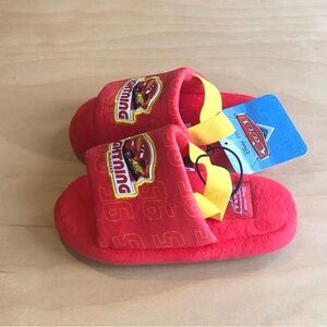 NWT Disney Pixar Cars Red Plush Slippers Kids Size 10.